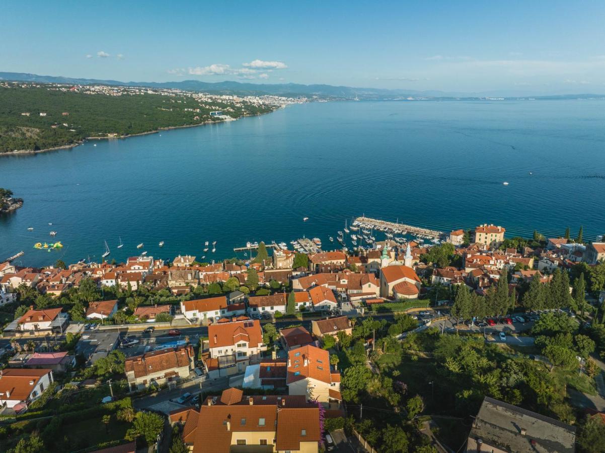 New Cosy Apartments With Private Parking Опатия Экстерьер фото